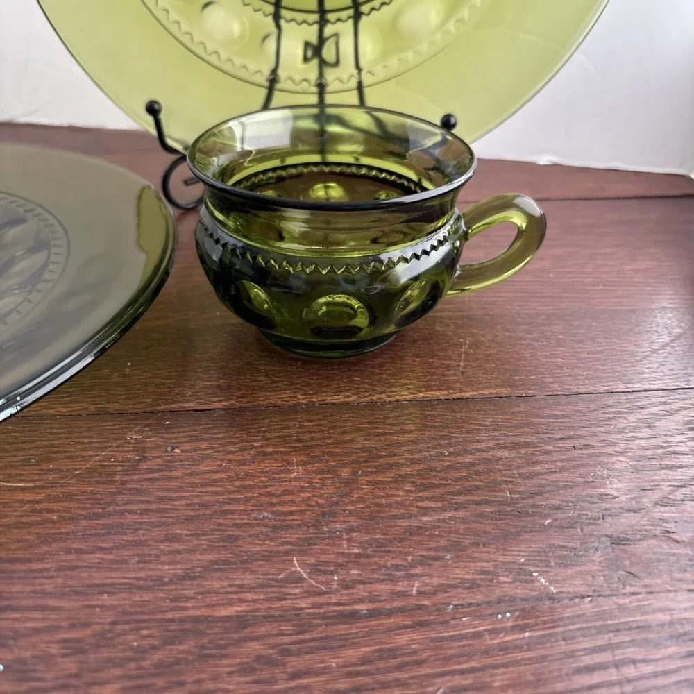 Vintage‎ INDIANA GLASS Green KINGS CROWN Thumbprint Set of 2 Snack Plates w/Cups